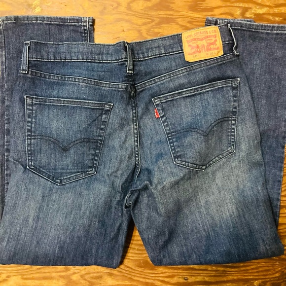 Levi’s 541 Jeans - Picture 3 of 6